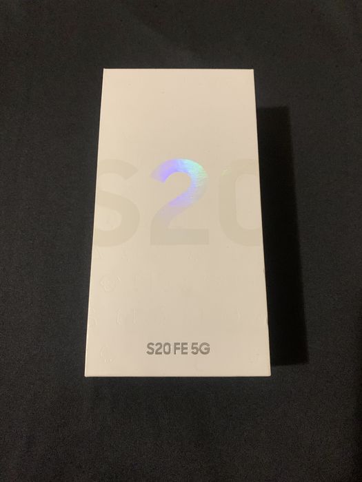 Samsung Galaxy S20 FE 5G c протектор и гръб