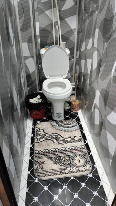 Uy sotiladi 1-etaj,  3-xonalik,