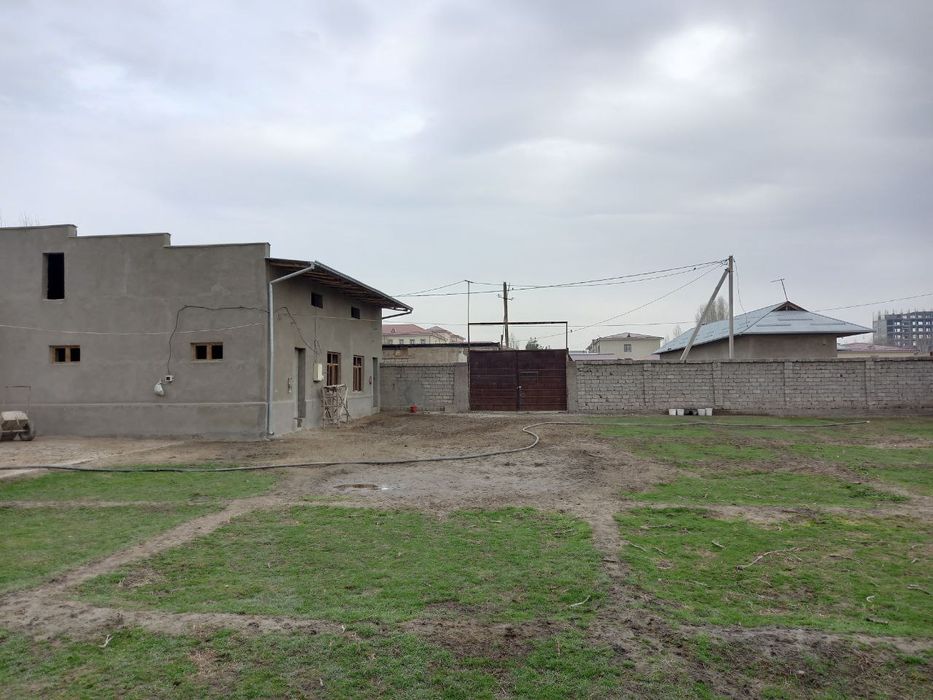 Uy nurofshon toytepa sentr