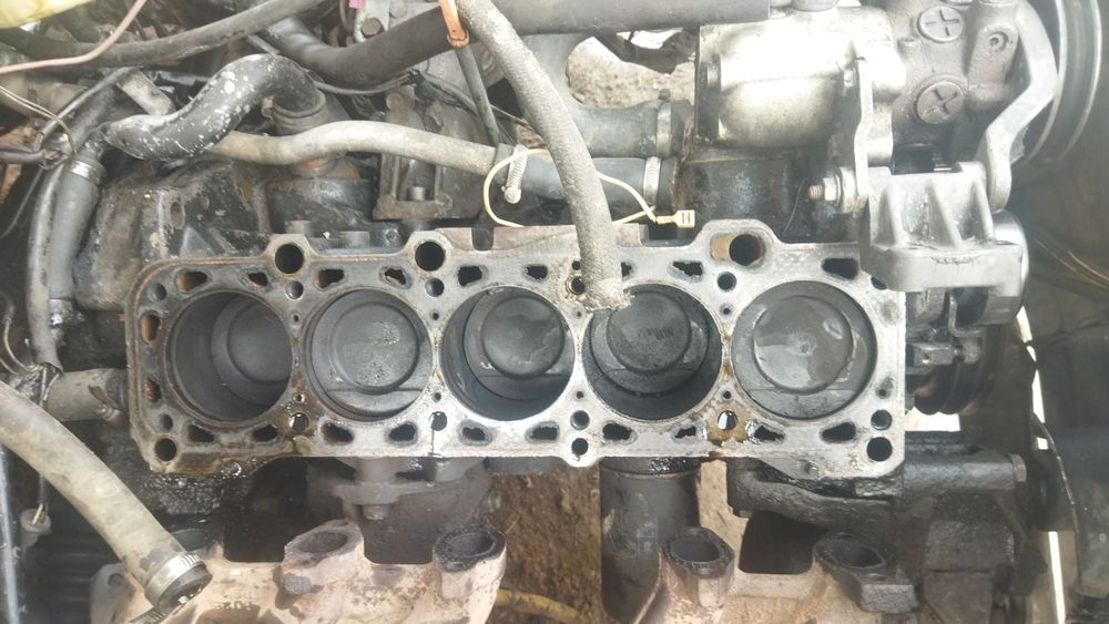 Авто запчас Ауди с4