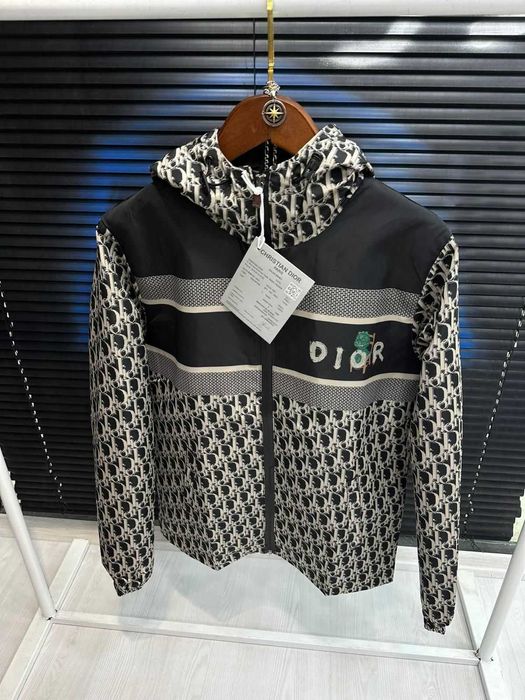 Мъжки Ветровки LouisVuitton- High Quality