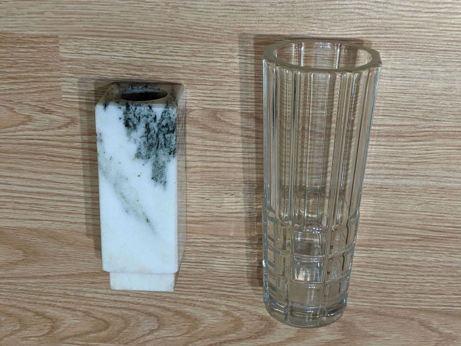 Ваза за цветя 2 БРОЯ масивно стъкло мрамор