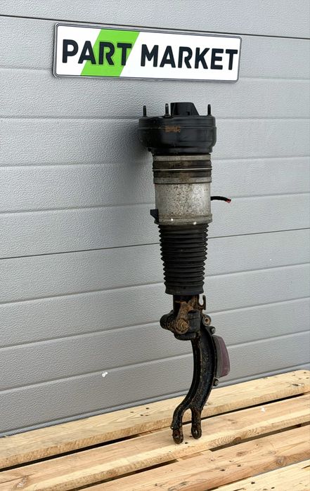 Предна възгланивца Преден амортисьор AUDI A6 A7 C7 4G 4G0616039AE