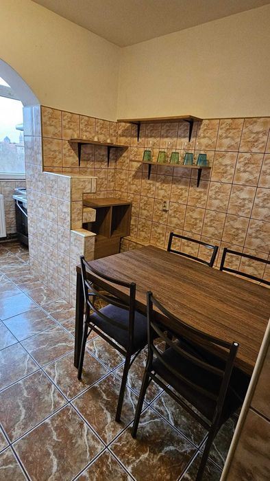Proprietar inchiriez apartament 3 camere complex