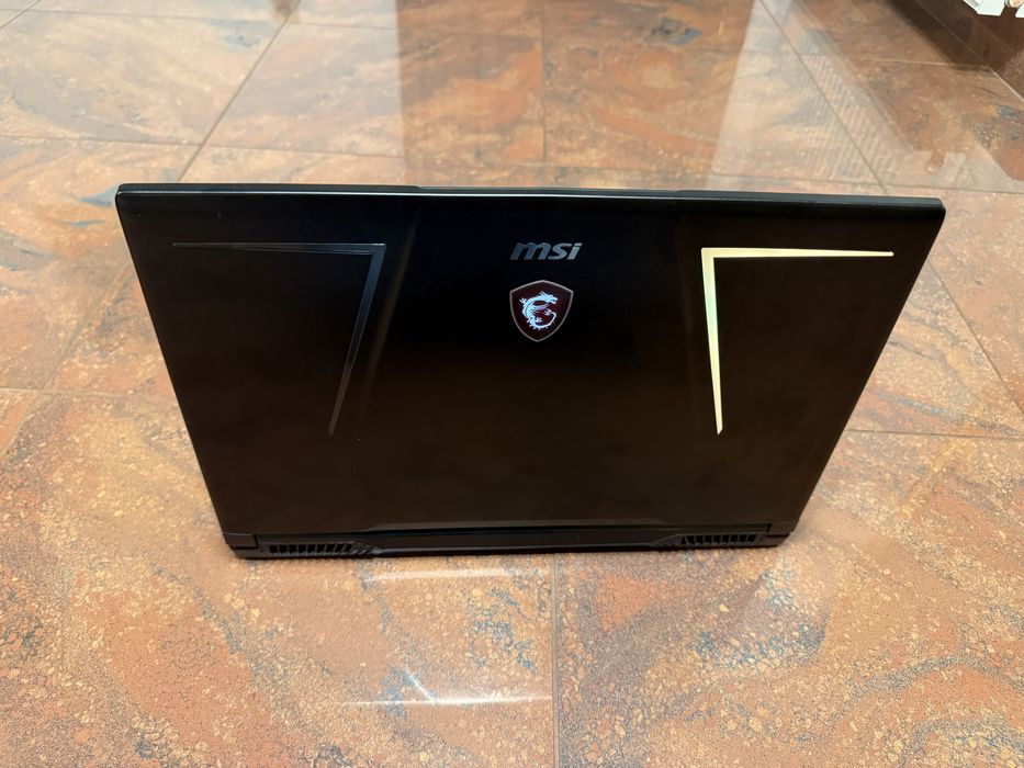 Laptop Gaming MSI RAIDER GE73 RGB 8RF