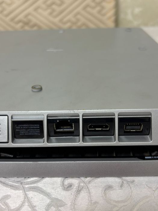 Продам пс4 Слим 512гб