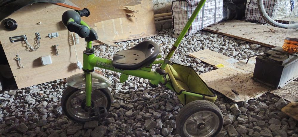 Продам коляску и велосипед