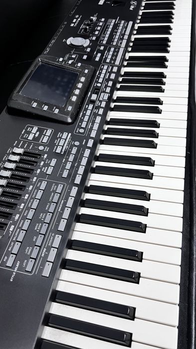 Korg pa3x pro 76 key