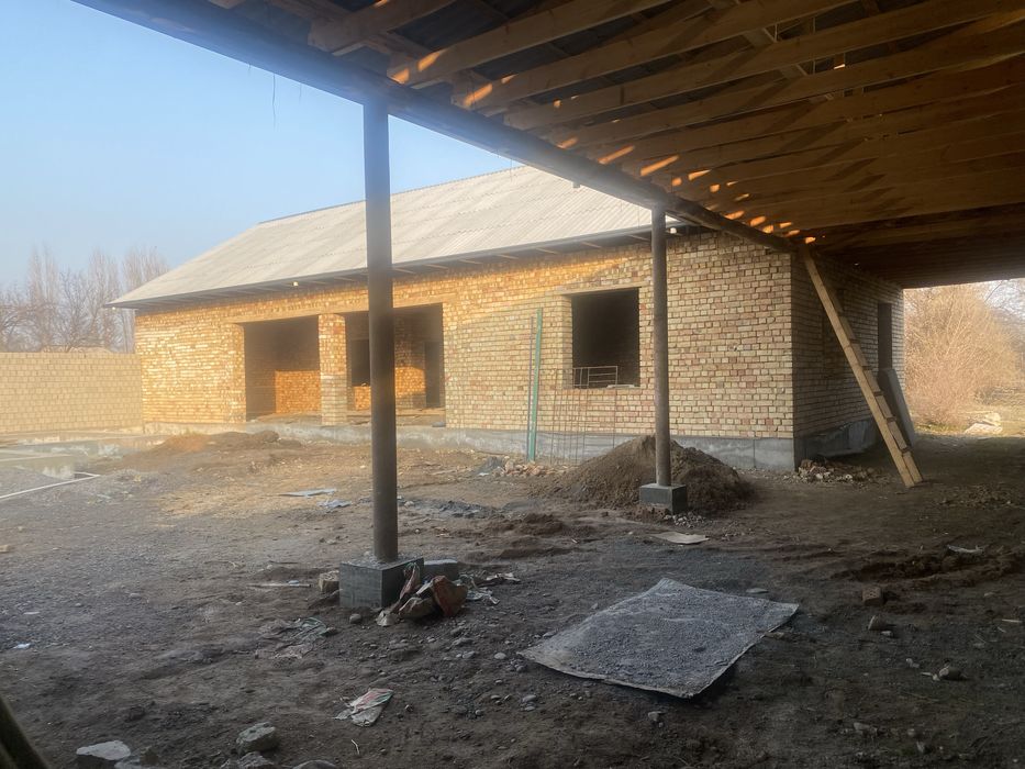 Dacha Karabka xolata sotiladi pishgan g’ishdan