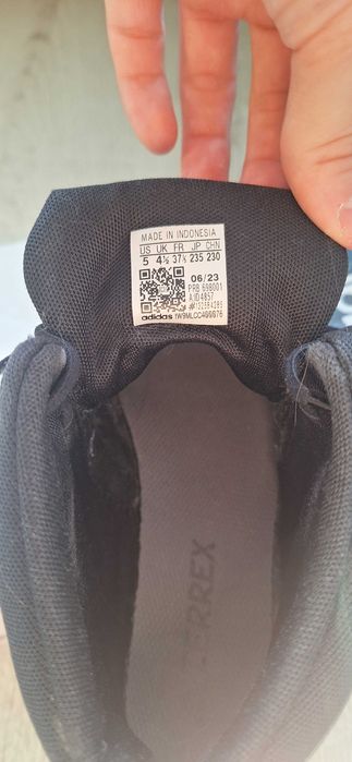 Зимни обувки adidas terex