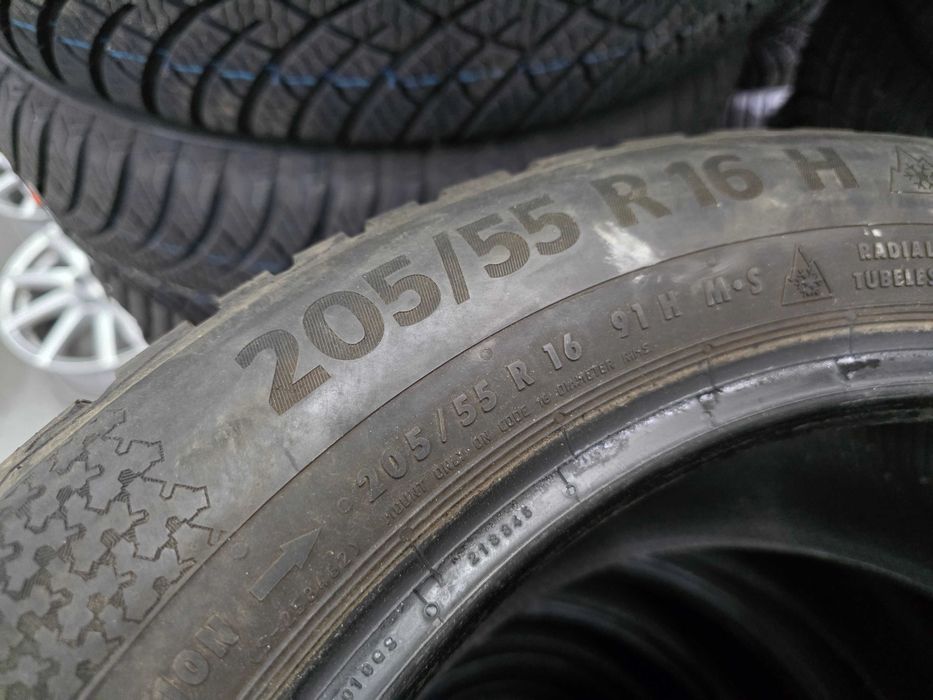 4бр Като нови зимни гуми 205 55 16 - Continental