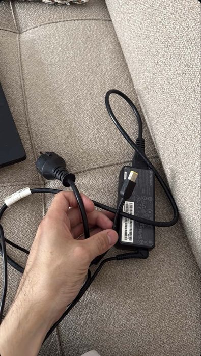 Ноутбук Lenovo Core I5/AMD Radeon