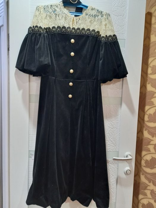 Платье  нарядное