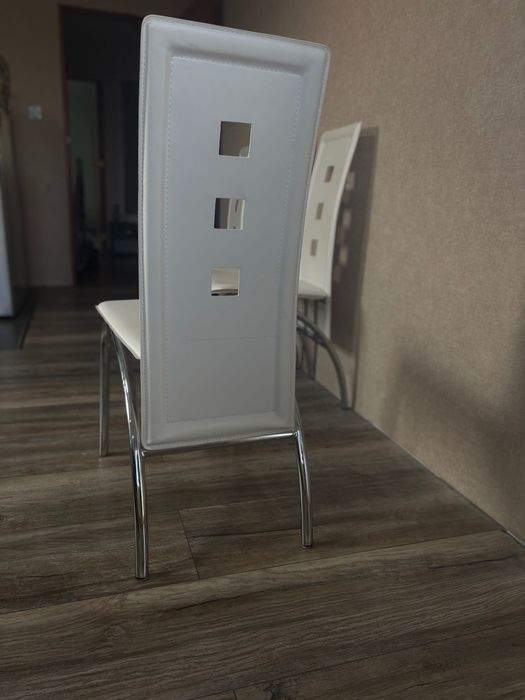 Кухненски столове в много добро състояние