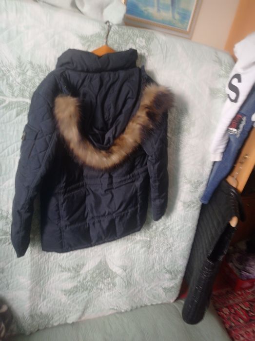 Продаю мужскую куртку