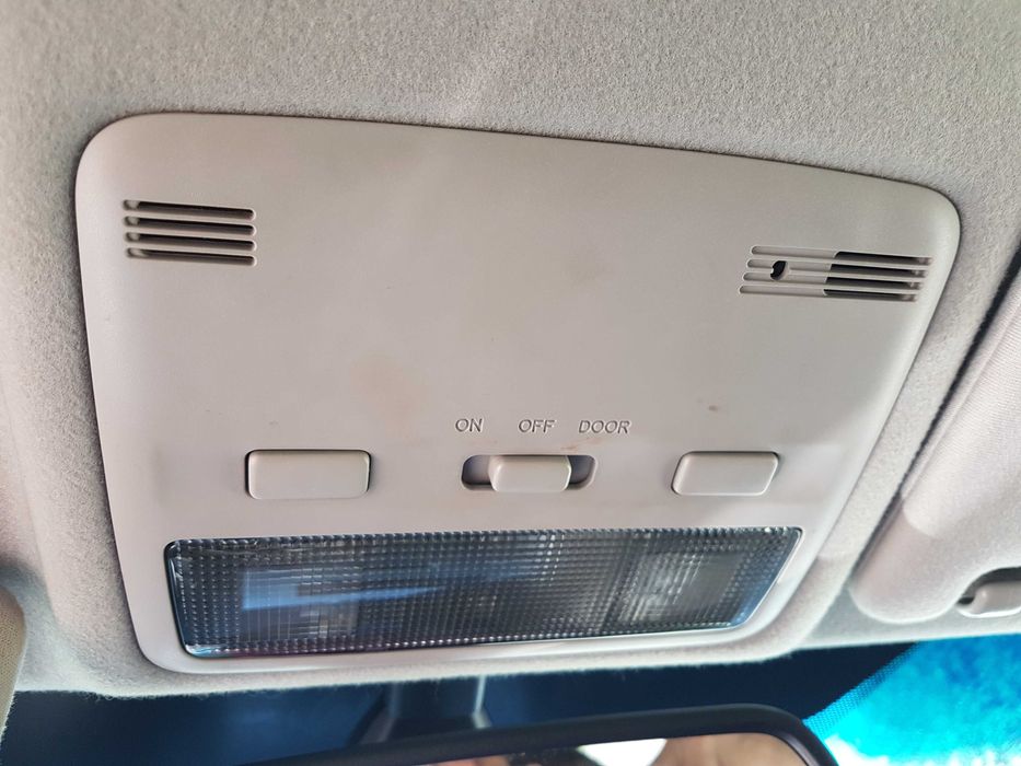 Toyota Corolla Verso 2.2 D-CAT на части Тойота Корола Версо 2.2 на час