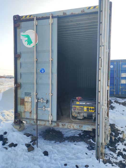 Контейнер морской