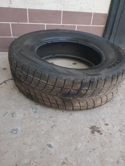 Зимняя резина Bridgestone 1шт.