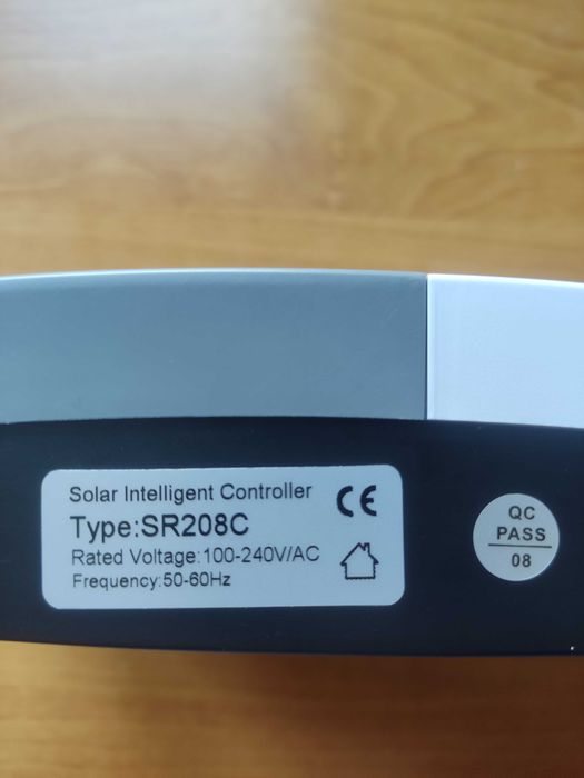 Соларен контролер