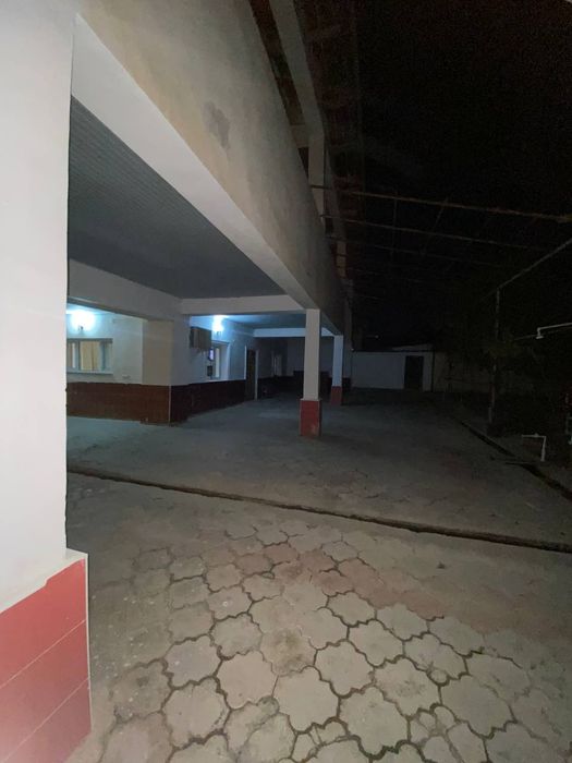 Uy sotiladi.  Дом продаётся