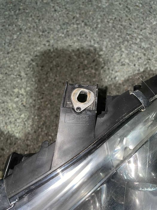 Vand faruri Mercedes a class w169 in stare buna