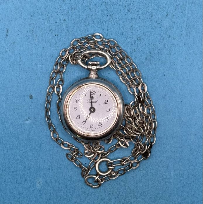 Рядък механичен сребърен часовник Royal Swiss Made (работещ)