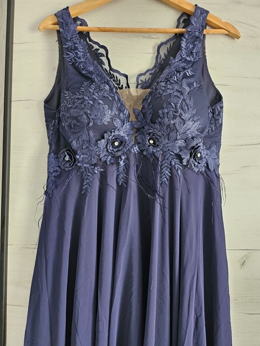 Дълга официална рокля