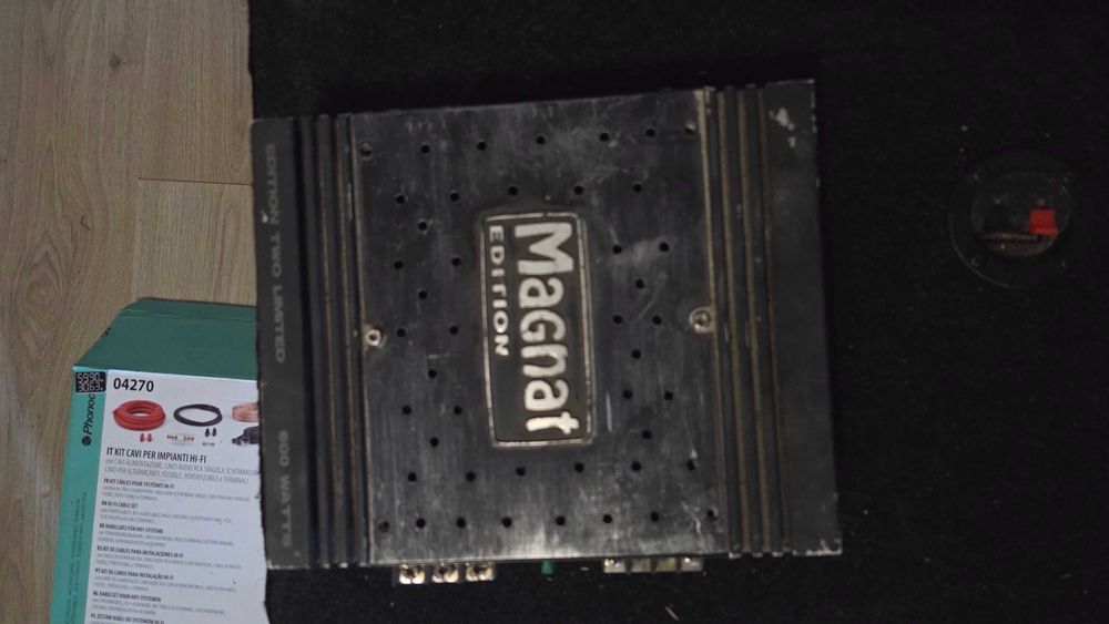 Бас каса с усилвател