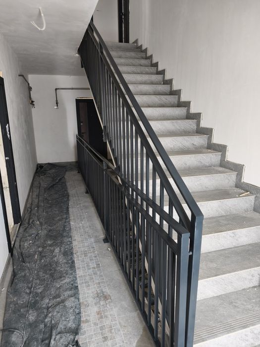 Balustrada porti gard la comanda