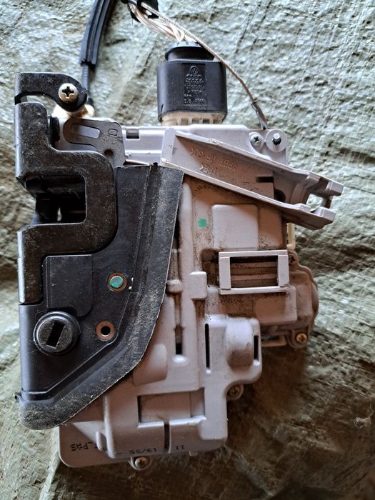 Брава за пасат В6 задна дясна