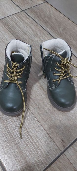 Incaltaminte mărimea 21, 22, 23, 24