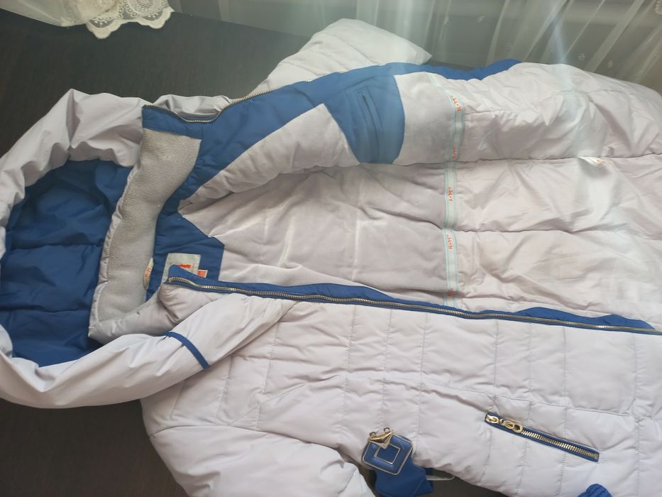 Пуховик зимний для девочек