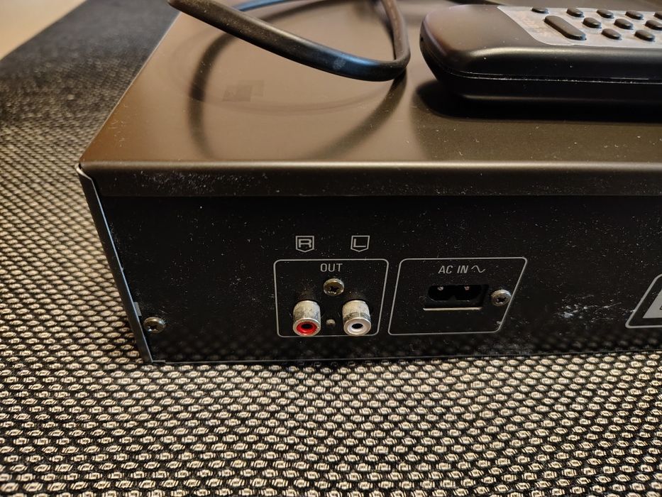 CD - Player Technics Sl - PG470A Отличен