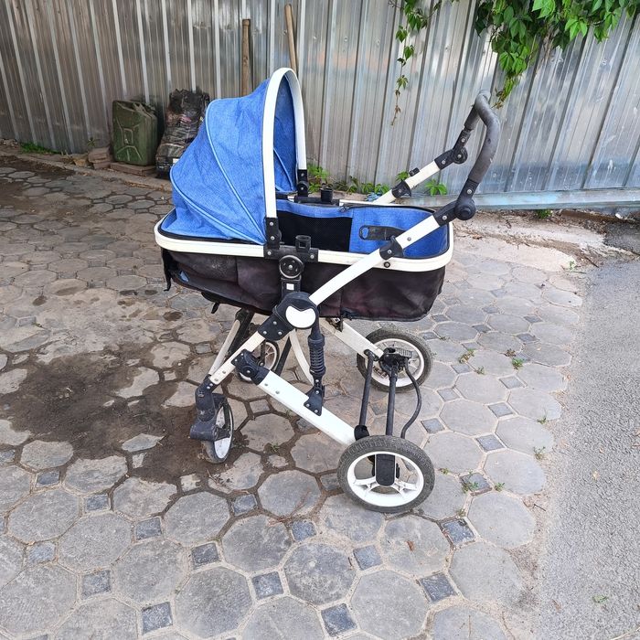 Коляска детская продаётся