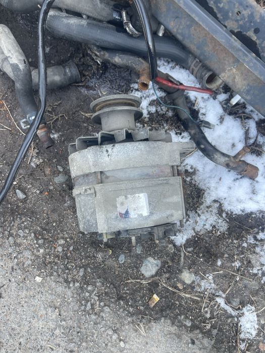 Продам генератор гольф 2 в хорошем состояние