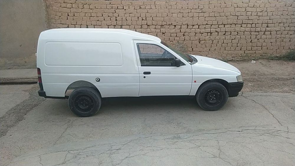 Ford eskord 1991 yil