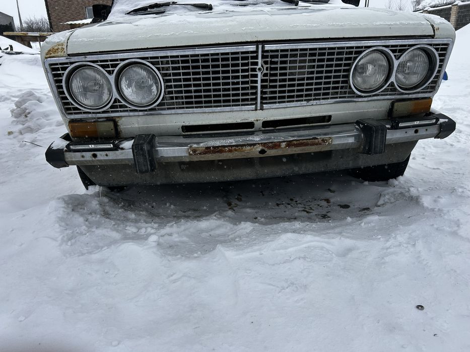 Продам бампер, решетку ваз