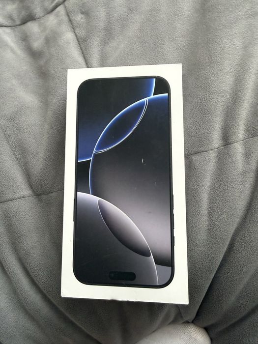 Продам айфон 16 про макс 256 гб