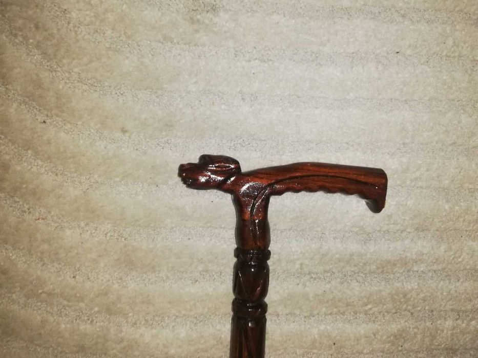 Хасса  из дерева