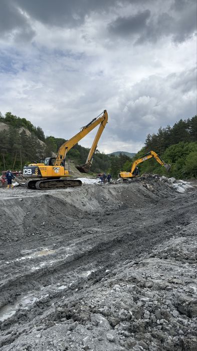 Inchirieri utilaje. Buldo, Macara, Stivuitor, Clinindru -  Harghita