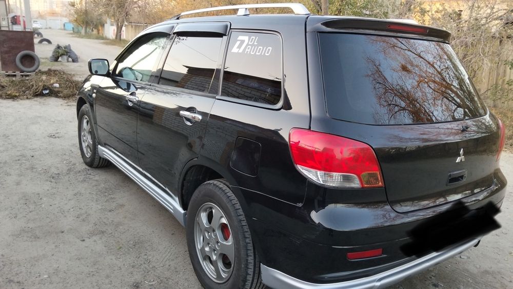 Продам автомобиль Mitsubishi Airtrek