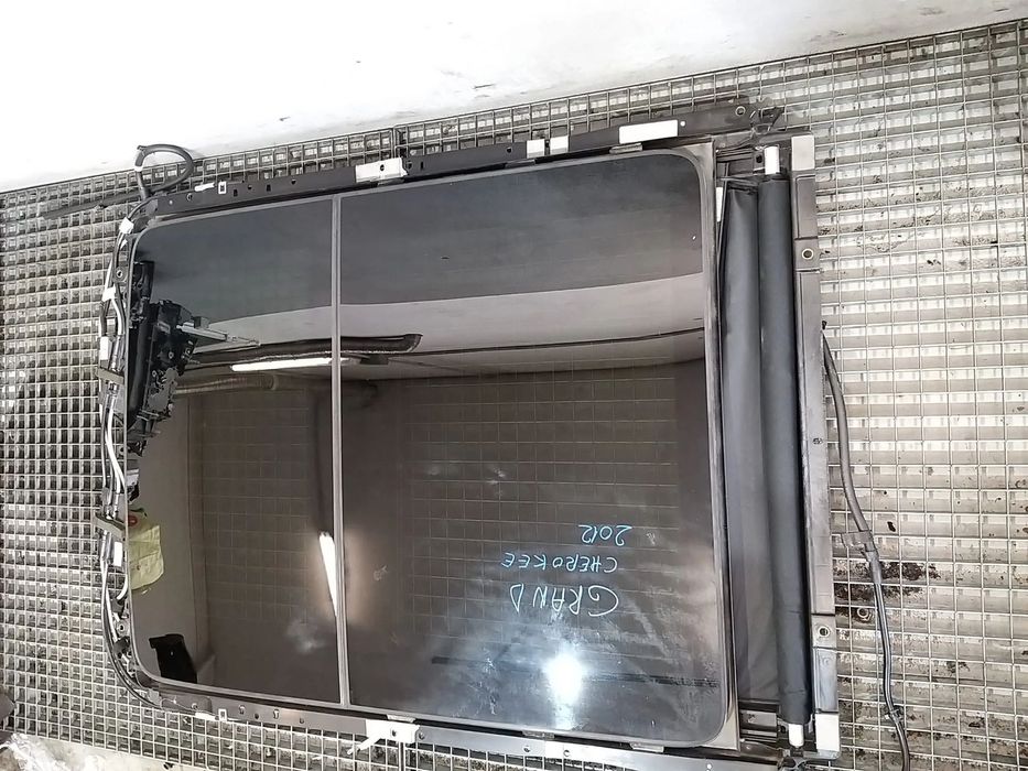 Trapa sticla panorama jeep grand cherokee 4 wk wk2