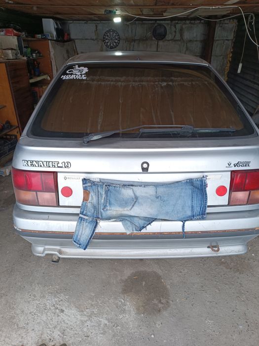 Рено 19 купе  продам