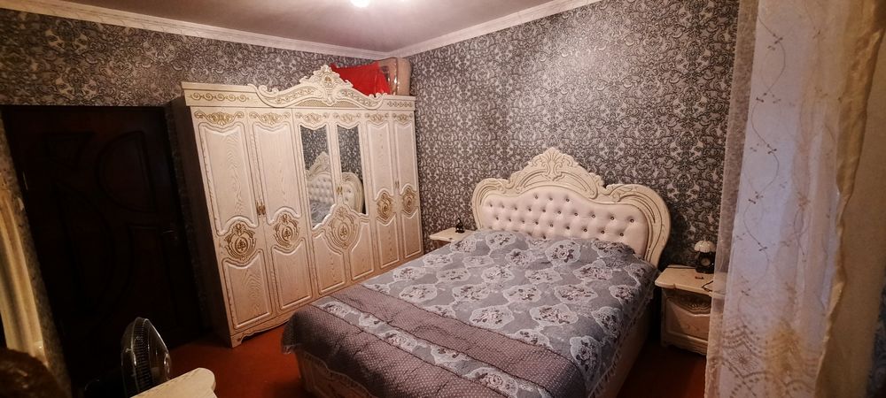 Guliston shaxarda 3 xonalik uy sotiladi