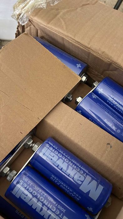 суперконденсатор Maxwell 3000 Фарад 2,7 В DC 3,0 Вт·ч