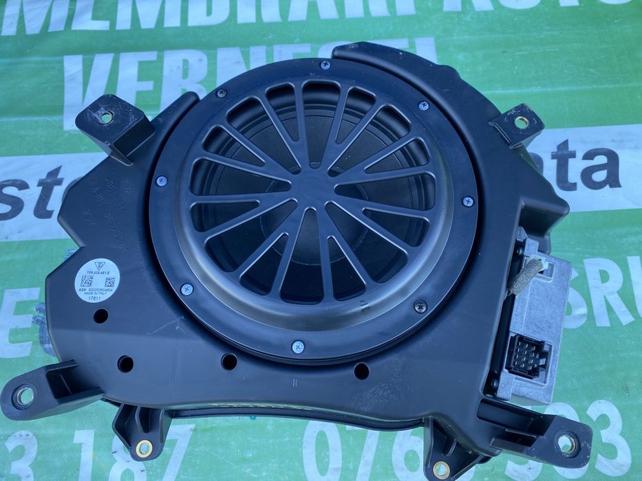 Subwoofer Burmester Porsche Cayenne 2012