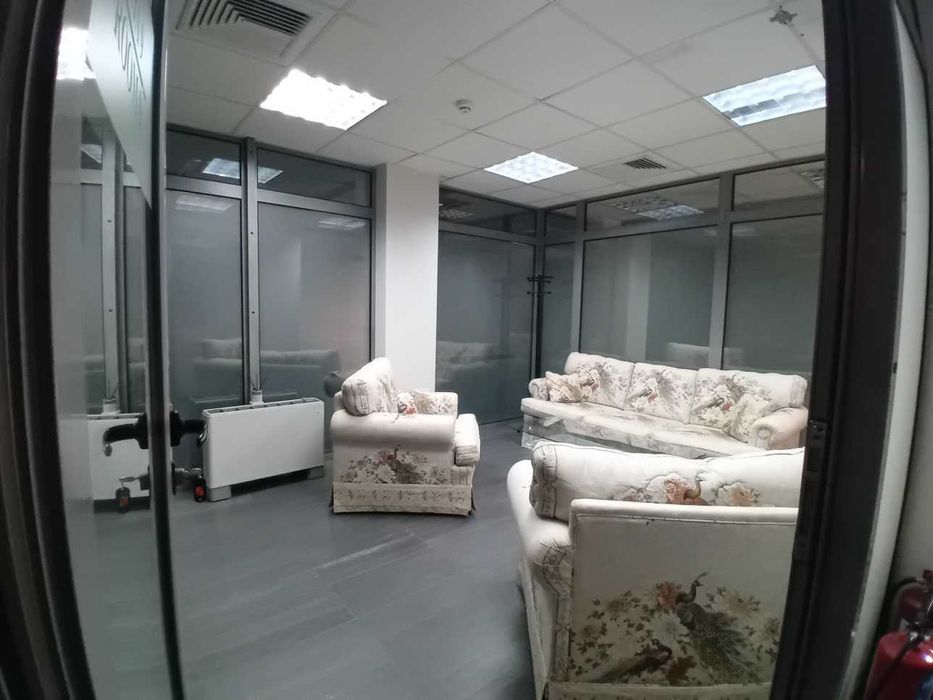 Давам под наем склад в Гео Милев