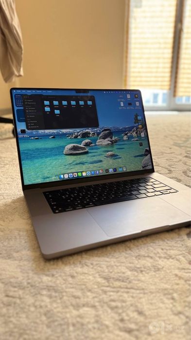 Macbook pro 16 inch M1 Pro