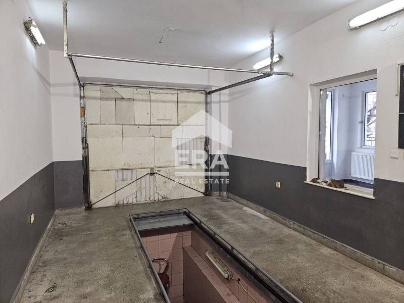 Дава се под наем Промишлена сграда в Ловеч, Център - 65 кв.м за 318.75 € - Снимка #5