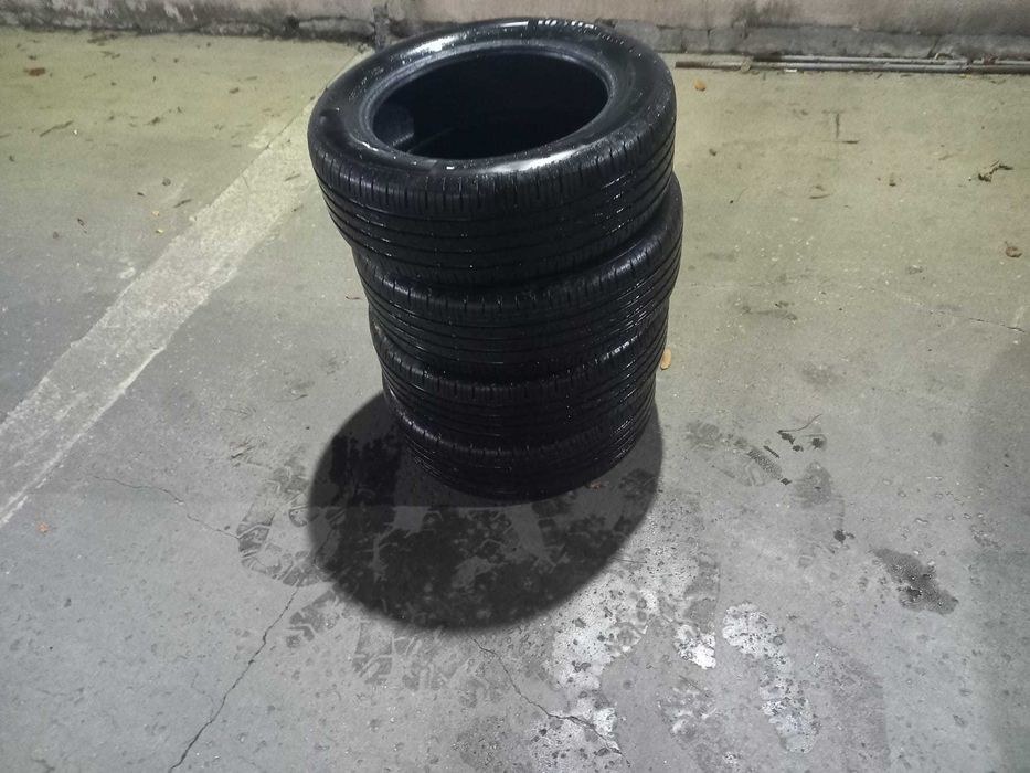 Vand 4 cauciucuri Continental noi